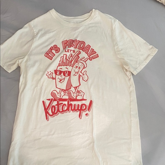 Set of five Cat & Jack Tees with Graphics - Picture 7 of 15